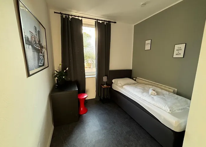 Bed and breakfast Bff Airport Messe Schlaf - 3*