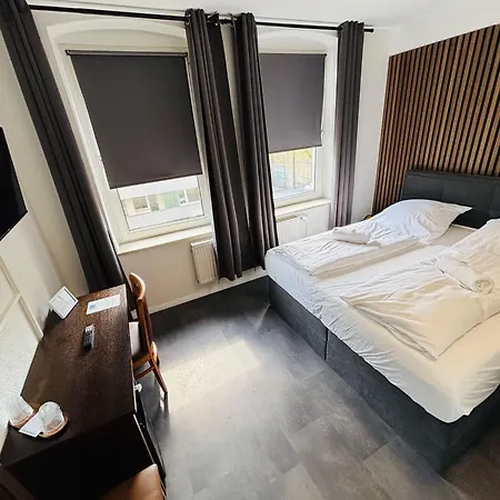 Bff Airport Messe Schlaf - 3*