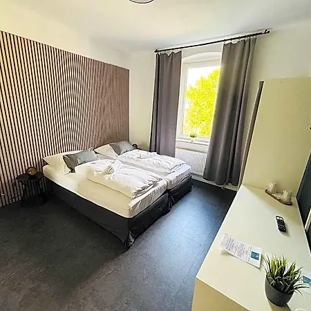 Bed & Breakfast Bff Airport Messe Schlaf - Dusseldorf