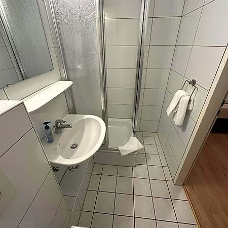 Bed & Breakfast Bff Airport Messe Schlaf -
