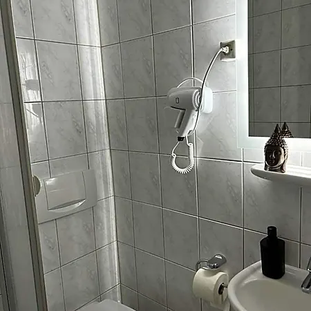 Bed & Breakfast Bff Airport Messe Schlaf -
