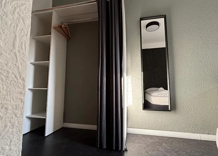 Bff Airport Messe Schlaf - Bed & Breakfast