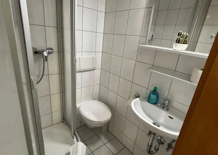 Bff Airport Messe Schlaf - Oda ve Kahvaltı 3*