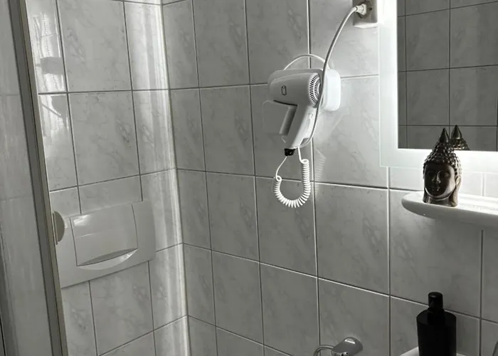 Oda ve Kahvaltı Bff Airport Messe Schlaf - Düsseldorf