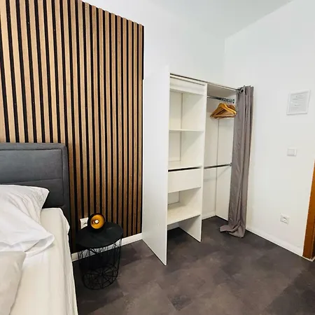 Oda ve Kahvaltı Bff Airport Messe Schlaf - 3*